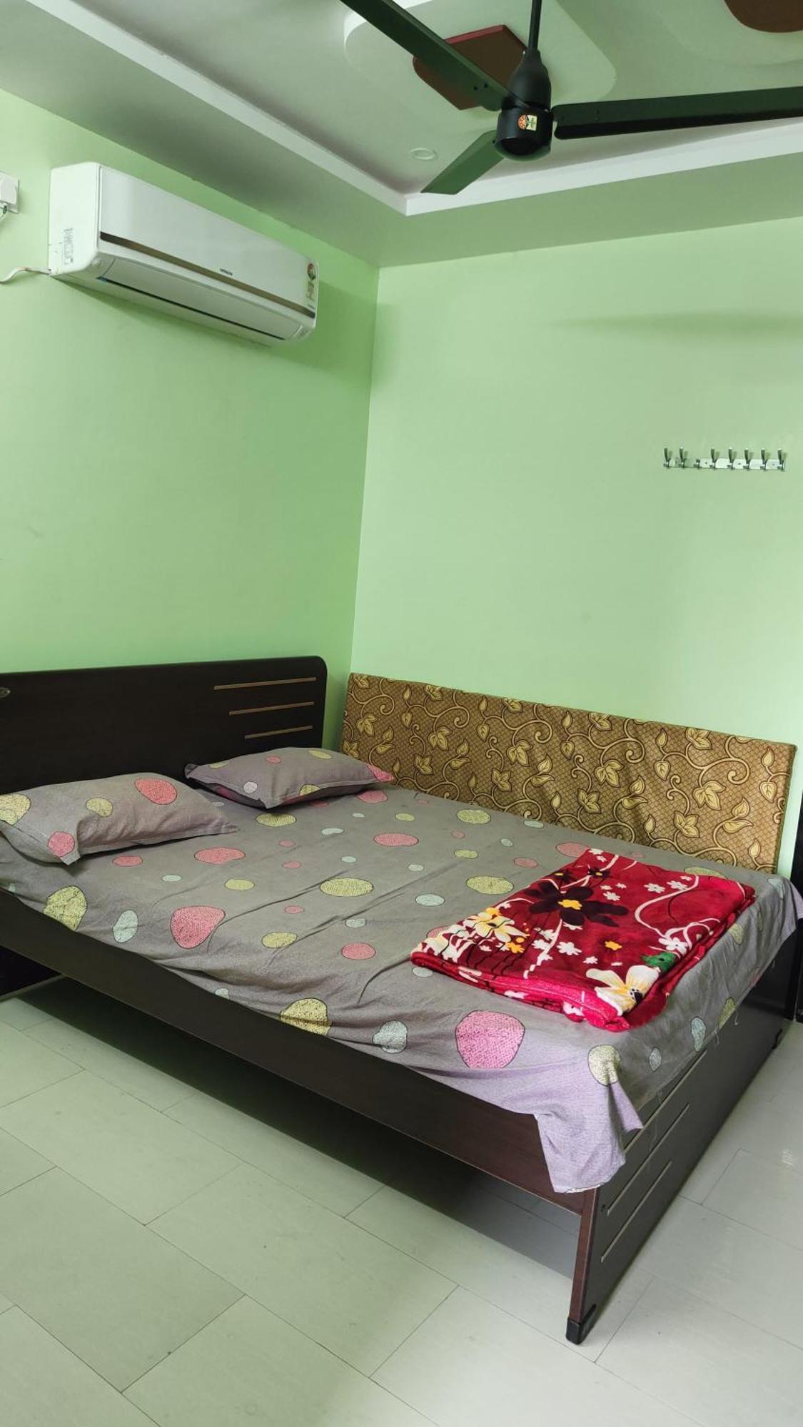 Guru Datta Residency Pithapuram エクステリア 写真