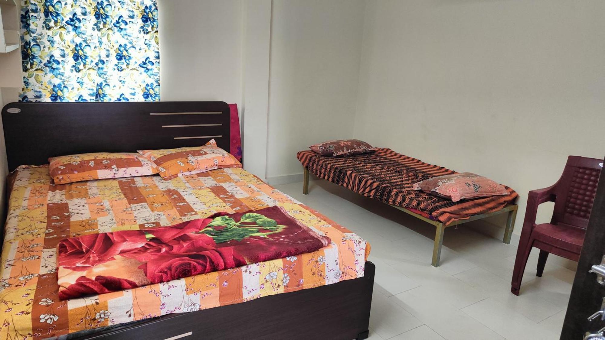 Guru Datta Residency Pithapuram エクステリア 写真
